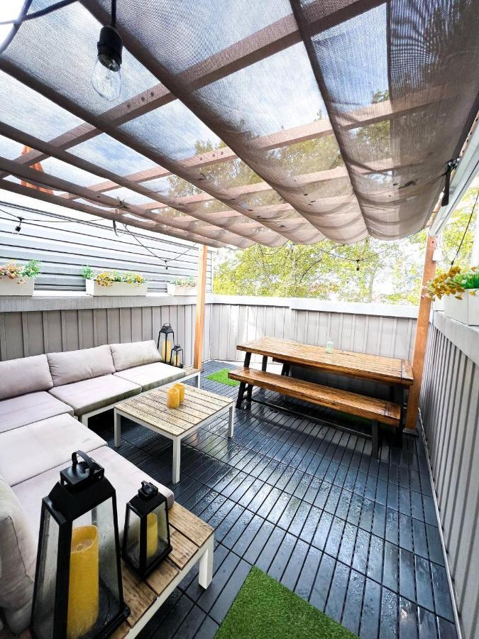 Fishtown Estate ~ Theatre ~ Rooftop Terrace Apartment *